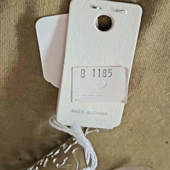 BRACELET, SILVER TONE METAL WITH CUT OUT DESIGNS,  6 ⅜ x 2 ½ INCHES, TAG ON, - Picture 5 of 6